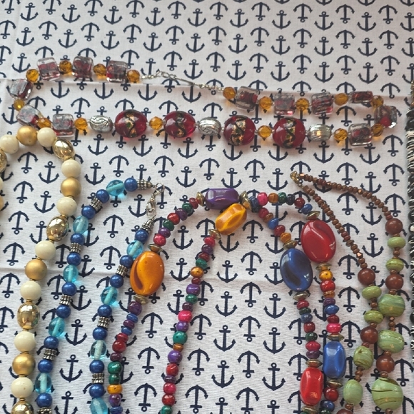 Colorful Beaded Necklace Set - Picture 4 of 7
